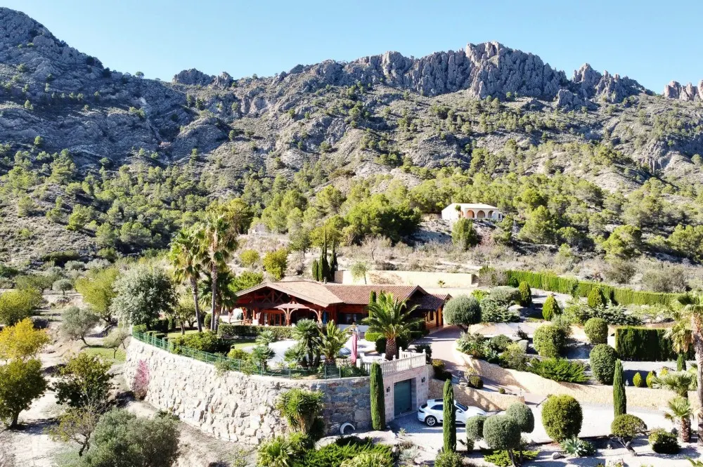 Luxus-Finca in Spanien kaufen - Immobilien KITZIMMO