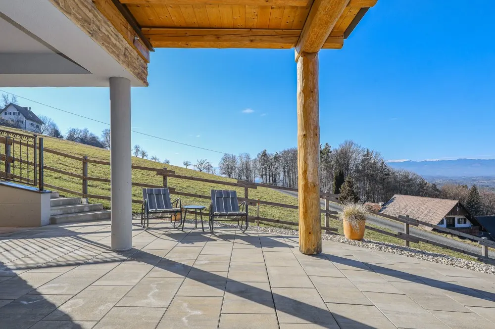 KITZIMMO-Exklusive Chalet-Blockhäuser kaufen - Immobilien Graz Steiermark.