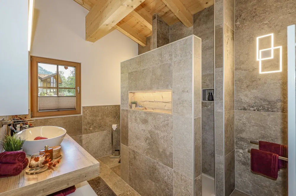 KITZIMMO-Zwei Luxuschalets mit Panoramablick in Top-Ruhelage kaufen - Immobilien Steinberg Tirol.