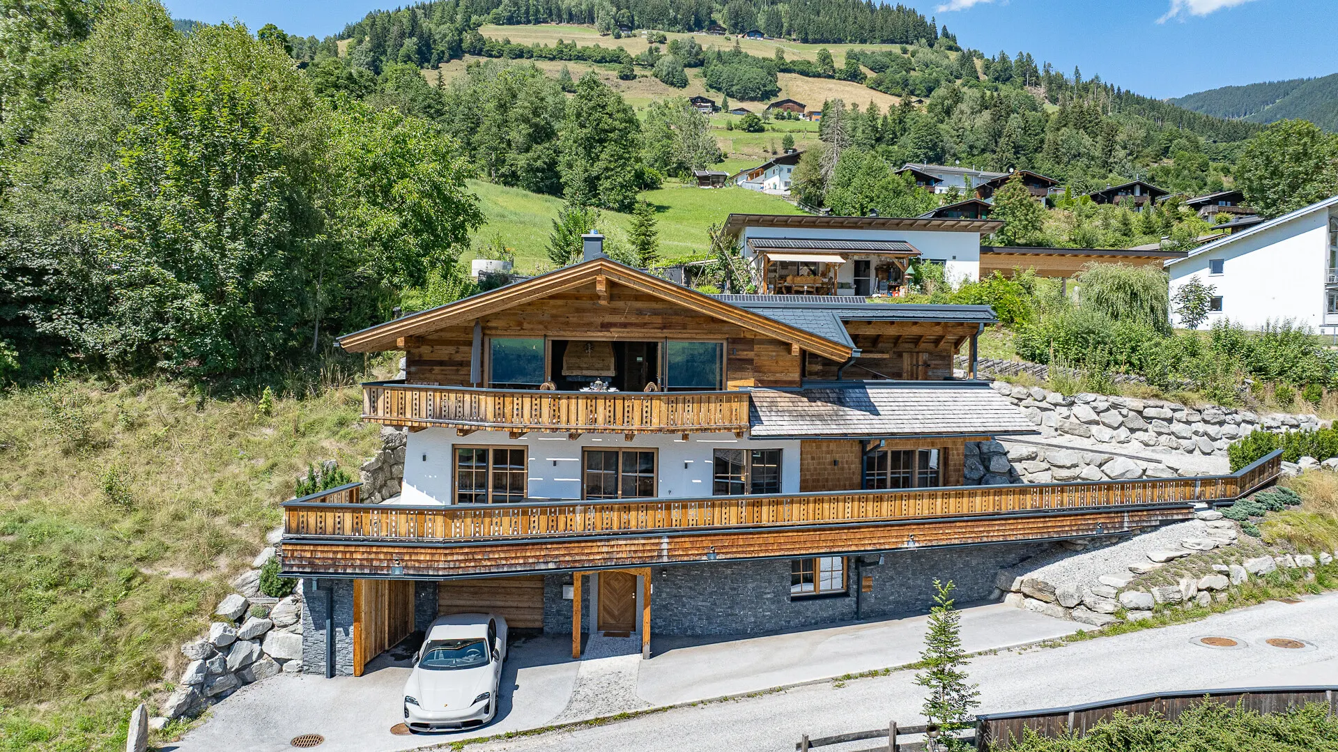 KITZIMMO-Exklusives Chalet am Sonnberg mit Panorama-Ausblick - Immobilien Zell am See.